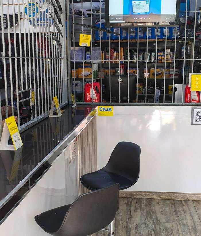 Paveo-Cars-Local-Maracay-mostrador